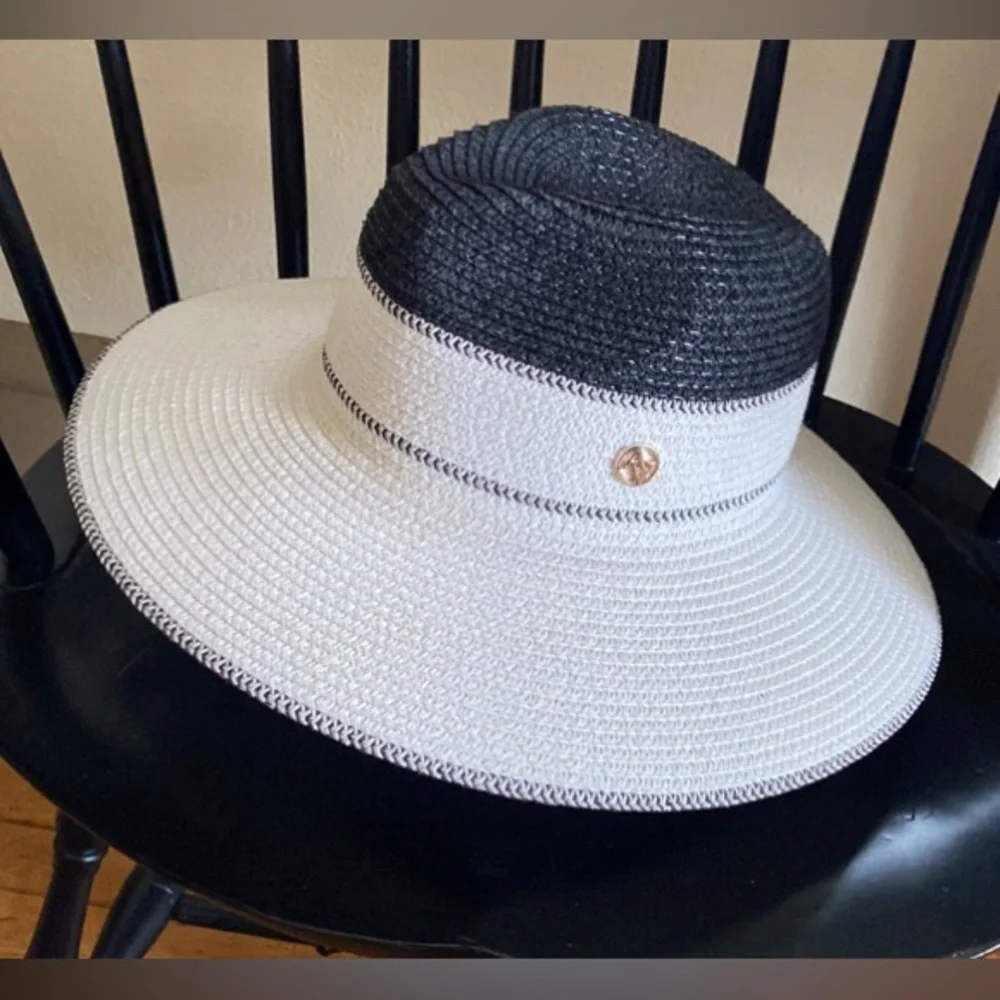 Adrienne Vittadini Black and Ivory Hat - Picture 8 of 13